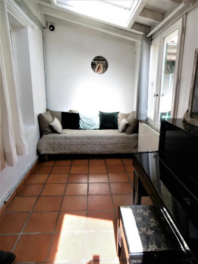 Le Chai Maison De Charme Pour Tribu Joyeuse Le Chateau-d'Oleron Exterior photo