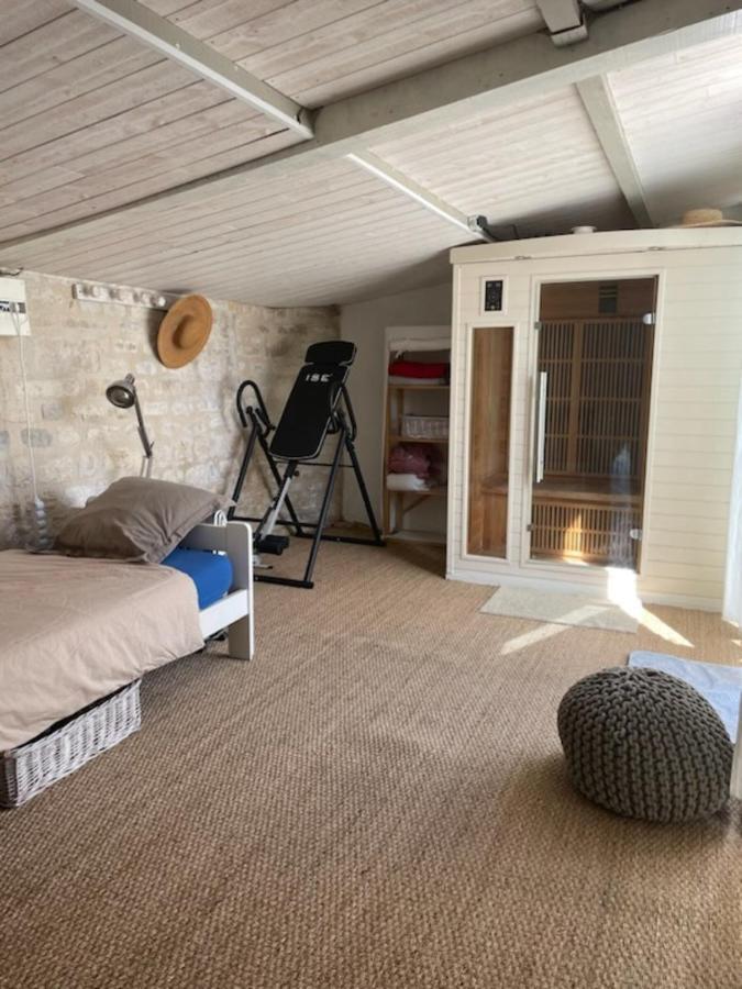 Le Chai Maison De Charme Pour Tribu Joyeuse Le Chateau-d'Oleron Exterior photo